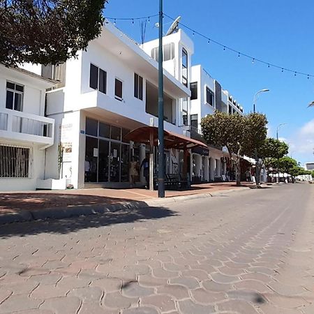 Historico Hostal Elizabeth Puerto Ayora  Bagian luar foto