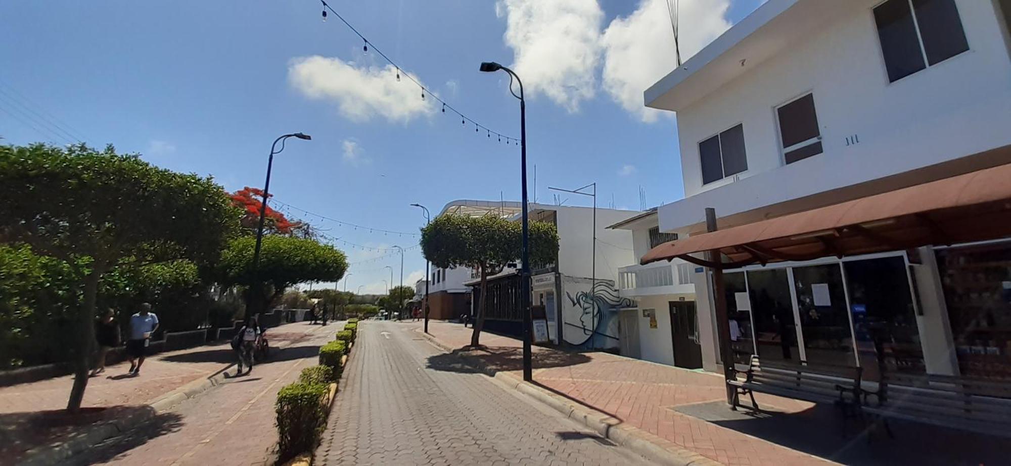 Historico Hostal Elizabeth Puerto Ayora  Bagian luar foto