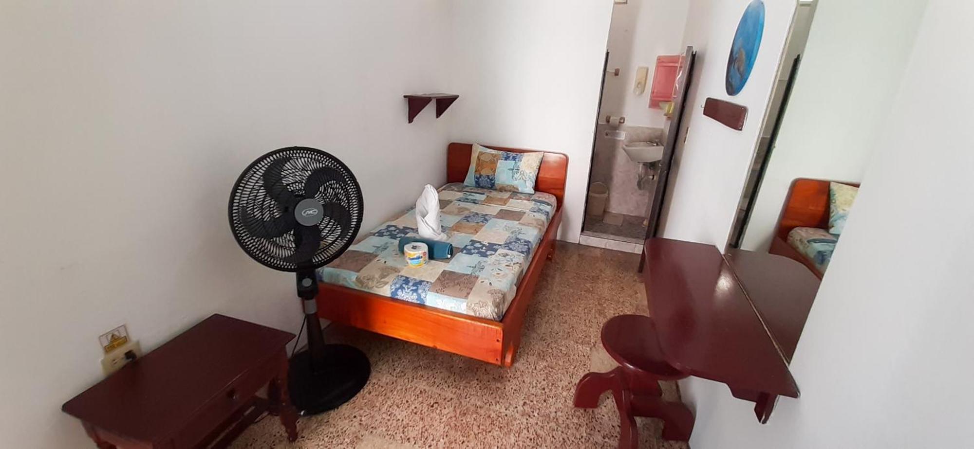 Historico Hostal Elizabeth Puerto Ayora  Bagian luar foto